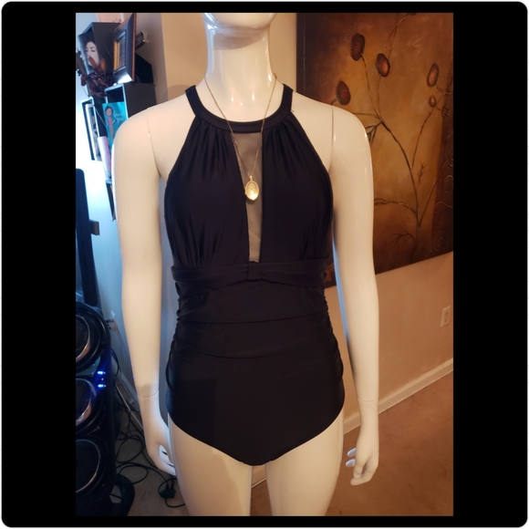 πEnd of the Season Swimsuit SALE ππ©± - Picture 1 of 6